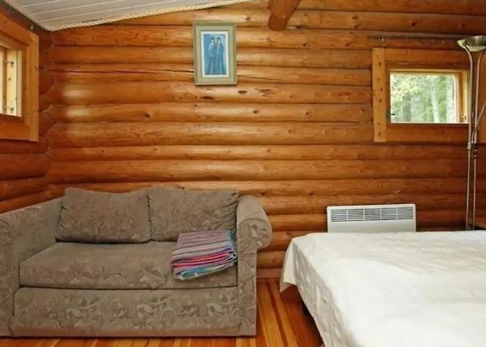 Seitsemisen Kansallispuisto Aurejaervi